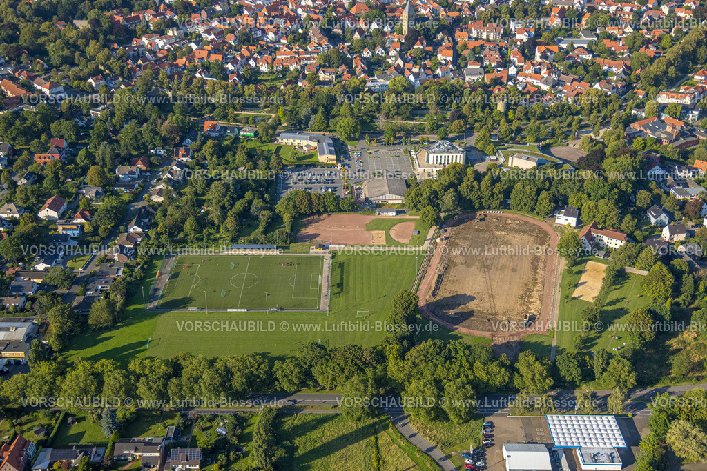 Soest230806334 | Luftbild, Jahn-Stadion Baustelle und Sanierung, Soest, Soester Börde, Nordrhein-Westfalen, Deutschland