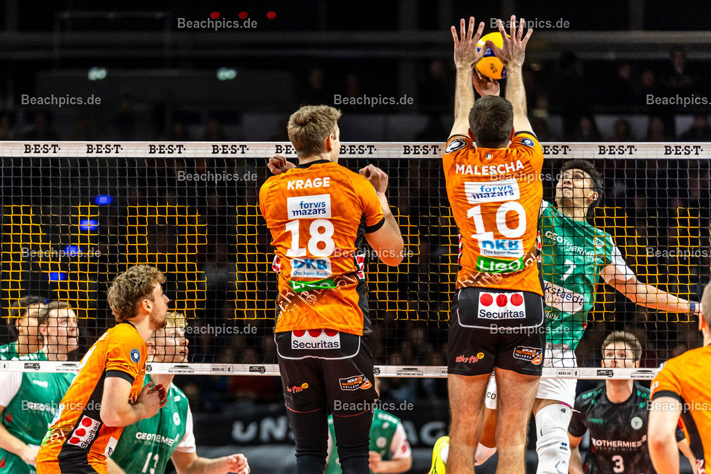 2024-00111619-Bundesliga-BR-Volleys-Haching-München |  16.11.2024; Berlin Foto: Gerold Rebsch - www.beachpics.de