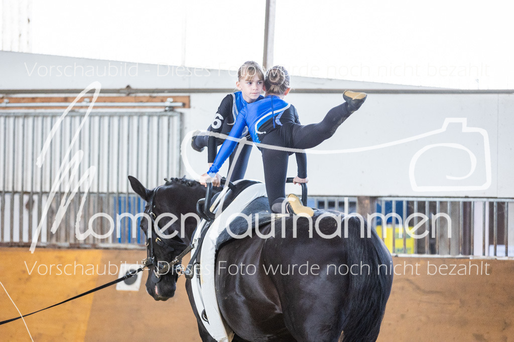 SS-Maxi-080 | MomenTaufnahmen Pferdesportfotos