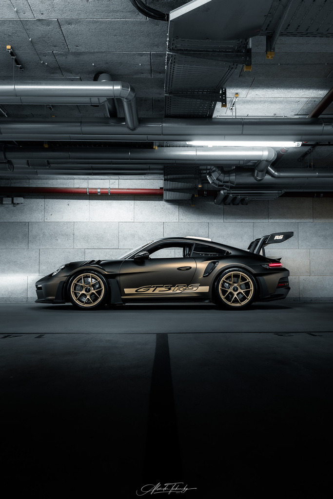 R6AT1460 _Alexander Tschuncky | Entdecken Sie die faszinierende Welt von Alexander Tschuncky Arts: Kreative Fotografie, atemberaubende Automobilkunst und hochwertiger Bilderdruck. Lassen Sie sich inspirieren! - Realisiert mit Pictrs.com