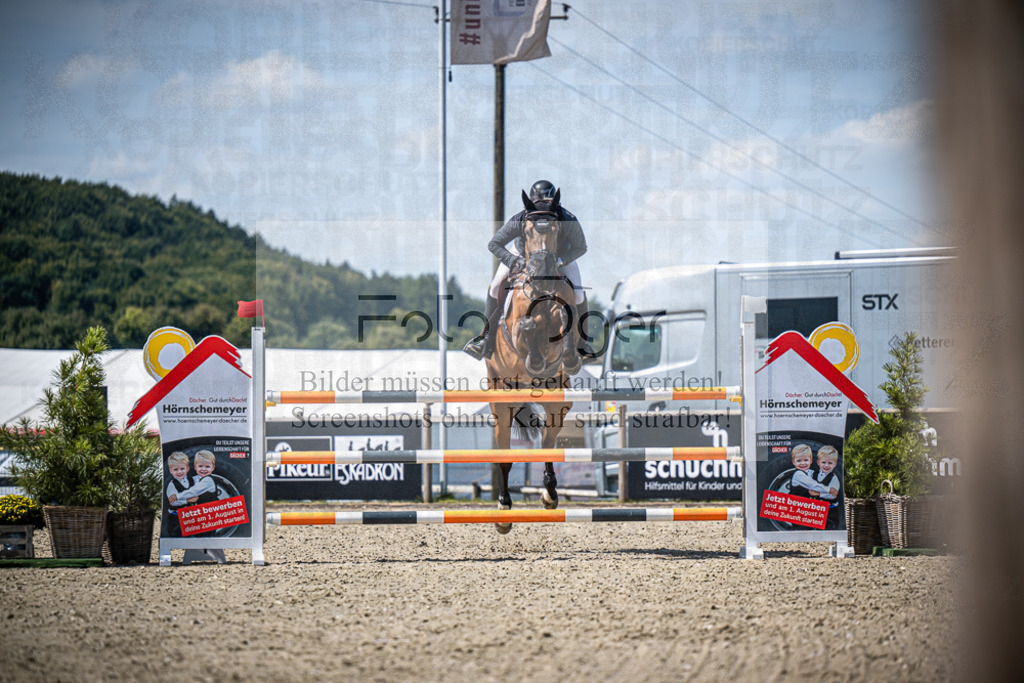 DOS_4949 | Entdecke hochwertige Reitturnierfotos von Foto Oger. Professionell, emotional und authentisch – jetzt Lieblingsmomente im Shop bestellen.Deutschlandweite Turnierfotografie. - Realisiert mit Pictrs.com