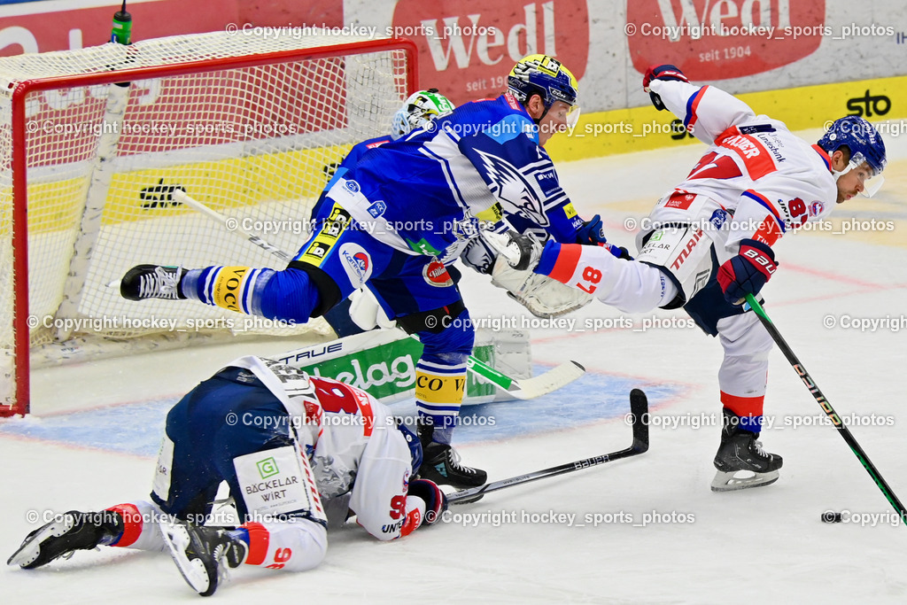 EC IDM Wärmepumpen VSV vs. HC Innsbruck  6.10.2024 | #98 Lattner Jan HC Innsbruck, #77 LINDNER Philipp EC VSV, #87 Bauer Sascha HC Innsbruck, EC IDM Wärmepumpen VSV vs. HC Innsbruck  6.10.2024, EC IDM Wärmepumpen VSV vs. HC Innsbruck  am 06.10.2024 in Villach (Stadthalle Villach), Austria, (Photo by Bernd Stefan)