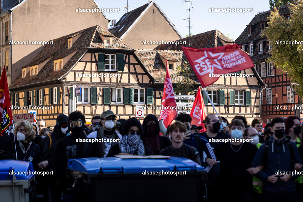 _B7A9642 | manifestation de lycéens à Strasbourg, le 6 octobre 2026, dans le cadre d’un mouvement national de protestation contre les conditions d’apprentissage. - Realisiert mit Pictrs.com