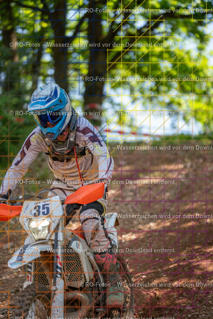 Wolfshausen 2 Lauf -1475 | Sportfotografie von RO-Fotos: Motorsport, Motocross, Enduro, Laufveranstaltungen und Triathlon. Professionelle Fotos von Sportlern und Events. - Realisiert mit Pictrs.com