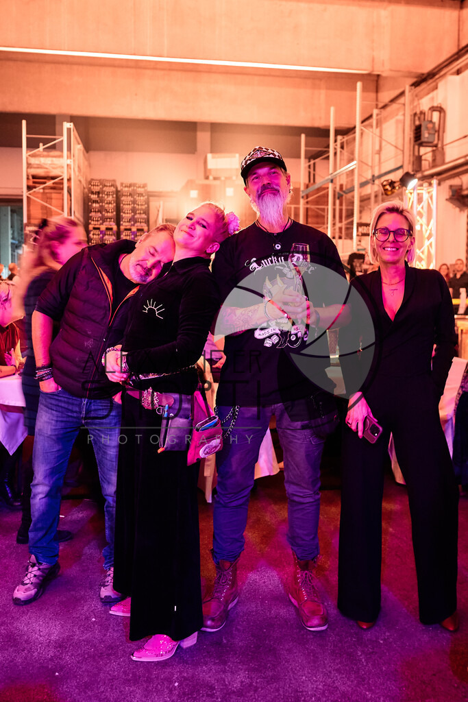 078_RC_OMEE_2025_05StationTeam_DRH09160 | alexandershorti - Realisiert mit Pictrs.com