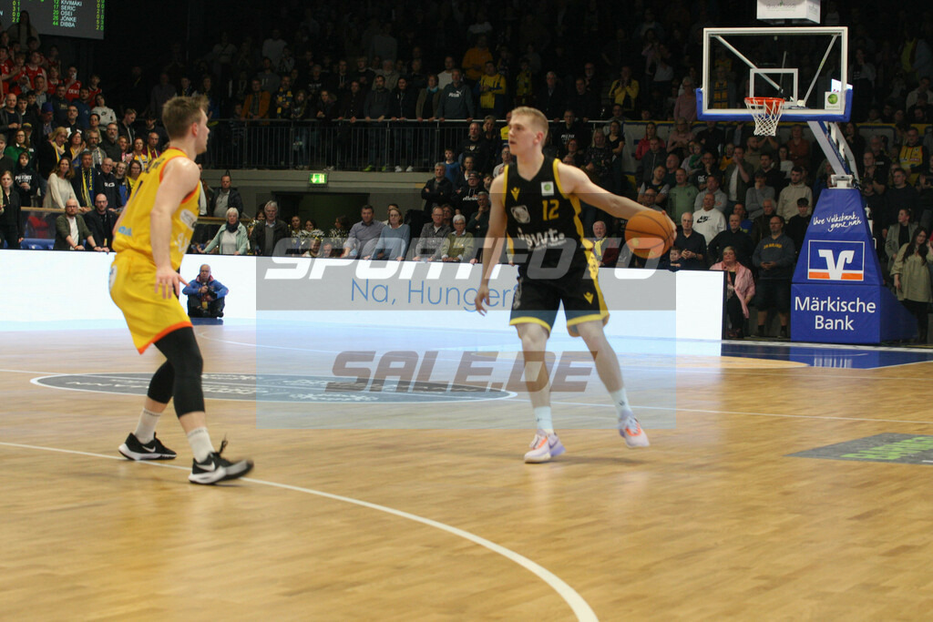 Phoenix Hagen - Walter Tigers Tübingen | Bjarne Kraushaar und Aatu Albert Kivimäki - © Sportfoto-Sale (MK) - Realisiert mit Pictrs.com