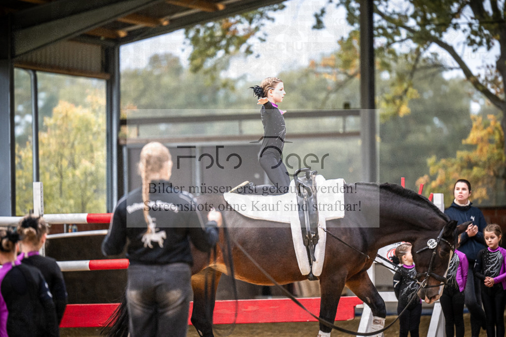 DOS_0028 | Entdecke hochwertige Reitturnierfotos von Foto Oger. Professionell, emotional und authentisch – jetzt Lieblingsmomente im Shop bestellen.Deutschlandweite Turnierfotografie. - Realisiert mit Pictrs.com
