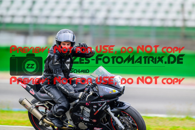 MaZZes_FotoMatrix_240615_6007705_0655 | GELB