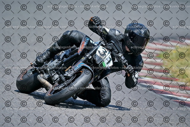 25bt04-1145 | markuskiefer.com - Realisiert mit Pictrs.com