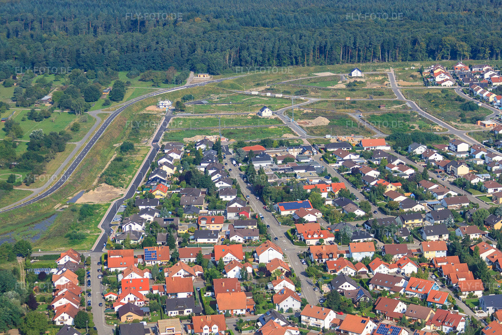 Luftbild: Neubaugebiet Forstlandallee in Jockgrim im Bundesland Rheinland-Pfalz in Deutschland. Foto: IMG_33208.jpg vom 05.09.2010 durch Werner Riehm/FLY-FOTO.de