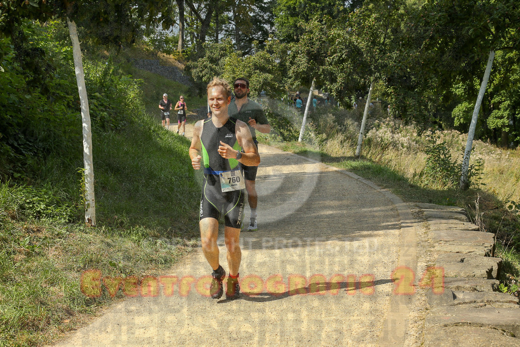 250824_1447_EX1_7585 | Sportfotografie im Rhein-Sieg Kreis, Köln, Bonn, NRW, Rheinland Pfalz, Hessen, etc. Unser Tätigkeitsfeld umfasst den Laufsport vom Volkslauf über den Marathon, Duathlon, Triathon bis zum Ultralauf wie Kölnpfad Ultra oder Schindertrail.