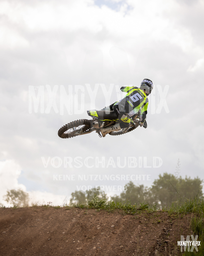 866A1252 | mxndyyvipix