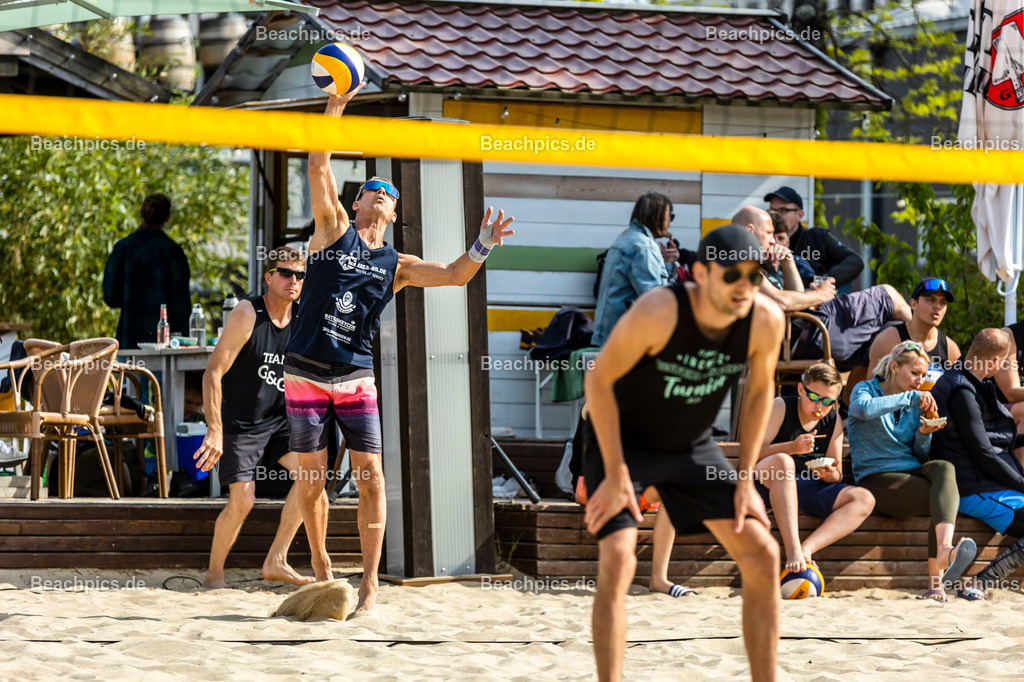 2023-00070186-Vater-Sohn-Turnier |  18.05.2023; Berlin Foto: Gerold Rebsch - www.beachpics.de
