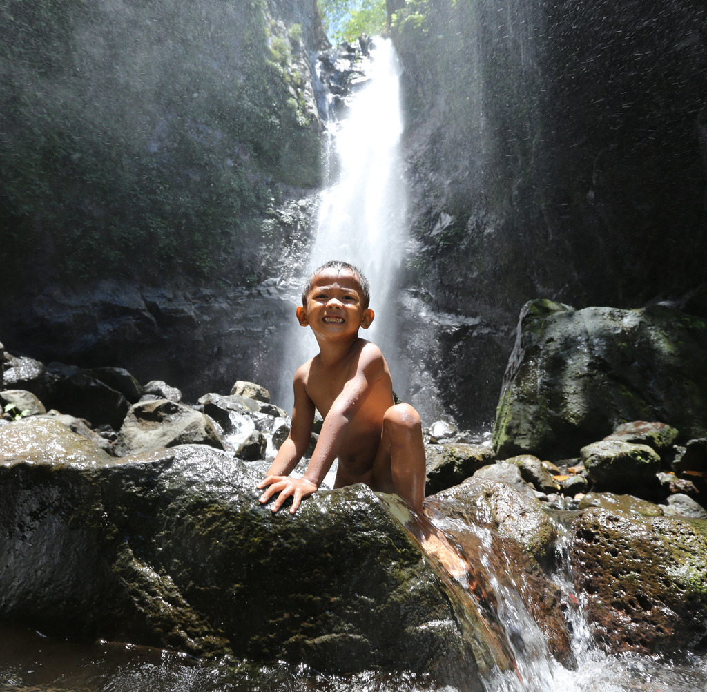 Kind in Bali | BILDER AN DIE WAND                                                verschönern sie ihr Büro, ihre Praxis oder ihre viel Wände zu Haus  - Realisiert mit Pictrs.com