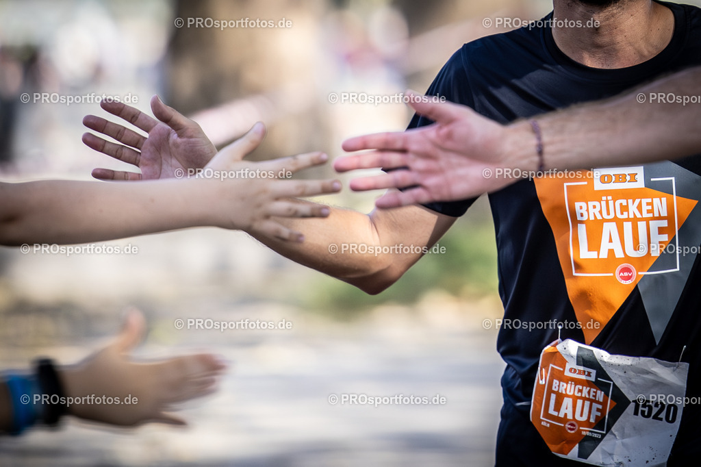 OBI ASV Koelner Brueckenlauf; Koeln, 10.09.23 | Impressionen vom OBI ASV Koelner Brueckenlauf am 10.09.23 am Olympiamuseum in Koeln (Deutschland). Foto: BEAUTIFUL SPORTS/Axel Kohring