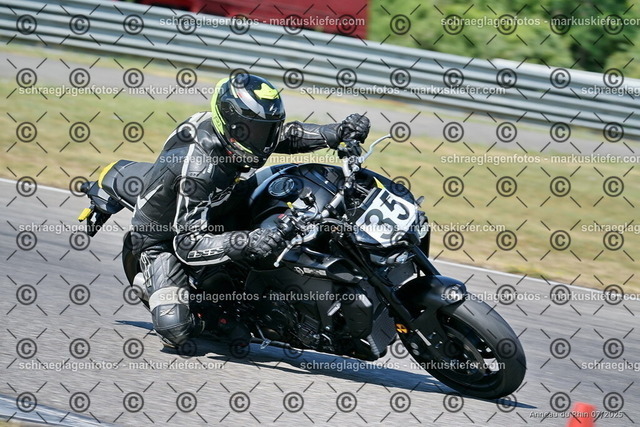 25bt04-0374 | markuskiefer.com - Realisiert mit Pictrs.com