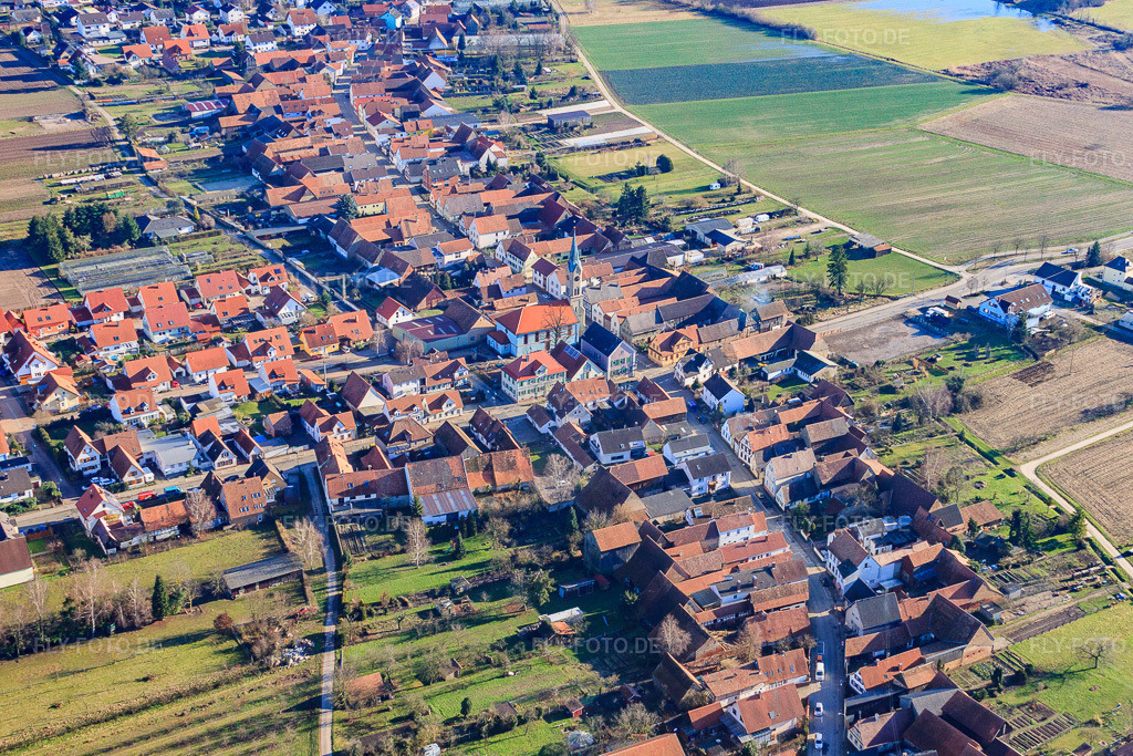 Luftbild: Evangelische Kirche in Erlenbach bei Kandel im Bundesland Rheinland-Pfalz in Deutschland. Foto: IMG_37027.jpg vom 16.01.2011 durch Werner Riehm/FLY-FOTO.deAuflösung des Originals: 4071 x 2714 pxKirchengemeinde Erlenbach - Prot. Kirchengemeinde Erlenbach