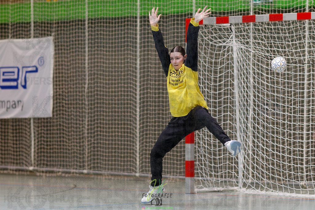 Hessenmeisterschaft wJC - Spiel um Platz 3; TuS Kriftel - SG Schenklengsfeld | Hessenmeisterschaft wJC - Spiel um Platz 3; TuS Kriftel - SG Schenklengsfeld am 22.03.2025 in Biedenkopf (Sporthalle Lahntalschule)Photo © 2025 - Jörg Heinrich - Realisiert mit Pictrs.com