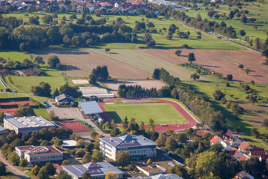 Luftbild: Sportgelände des SV-1899 eV Langensteinbach im Ortsteil Langensteinbach in Karlsbad im Bundesland Baden-Württemberg in Deutschland. Foto: IMG_45177.jpg vom 21.09.2011 durch Werner Riehm/FLY-FOTO.de