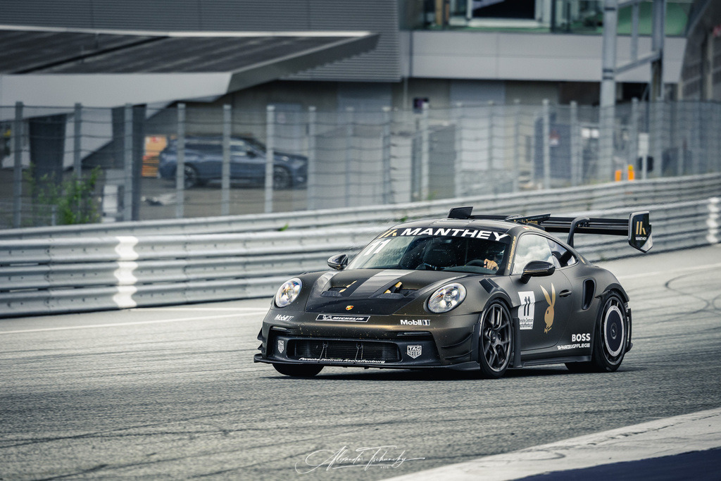 R6PZ2786 _Alexander Tschuncky | Entdecken Sie die faszinierende Welt von Alexander Tschuncky Arts: Kreative Fotografie, atemberaubende Automobilkunst und hochwertiger Bilderdruck. Lassen Sie sich inspirieren! - Realisiert mit Pictrs.com