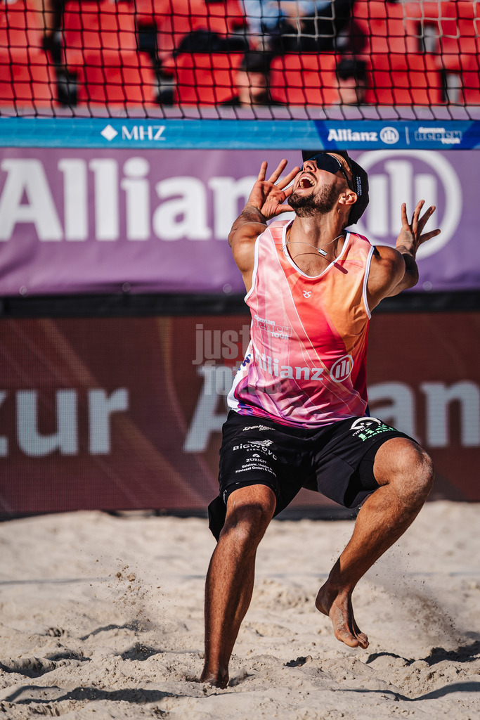 Beachvolleyball | Männer | Allianz German Beach Tour 2025 | Tourstop Bremen | 12.06.2025 | Kim Huber läuft zum Angriff an