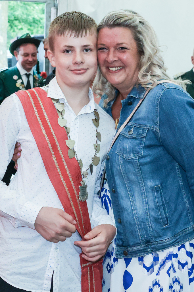 top-top.de 240601-181 | Foto, Video, Fotografie, Videografie, Fotobox, DJ, Discjockey, Musik, Musikbox, Veranstaltung, Photobooth, Amazon, Ebay, Buchtipp, Bestseller, Autor, Verlag, Buch, Wesel, Hamminkeln, NRW, Dinslaken, Rees, Drohne, Hochzeit, Party, Fotobox, Wesel, Fotograf