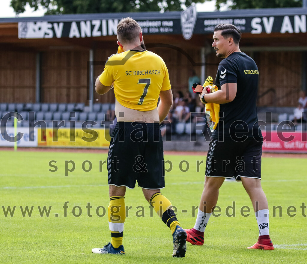 2023-07-23_001_SV_Anzing_gegen_SC_Kirchasch | Anzing, Deutschland, 23.07.2023:
Fußball, Kreisliga 2023 / 2024, Testspiel, SV Anzing gegen SC Kirchasch, Endergebnis: 5:1

Igor Thomas (SC Kirchasch, #7), Trainer Alexander Mrowczynski (SC Kirchasch)

Foto: Christian Riedel / fotografie-riedel.net