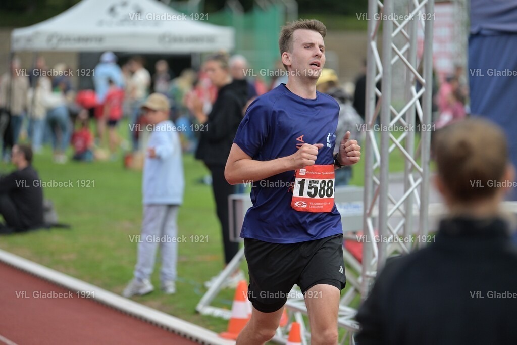 2026-08-23_Sparkassenlauf_10KM_KH_000696 | Die Fotografen - Realisiert mit Pictrs.com