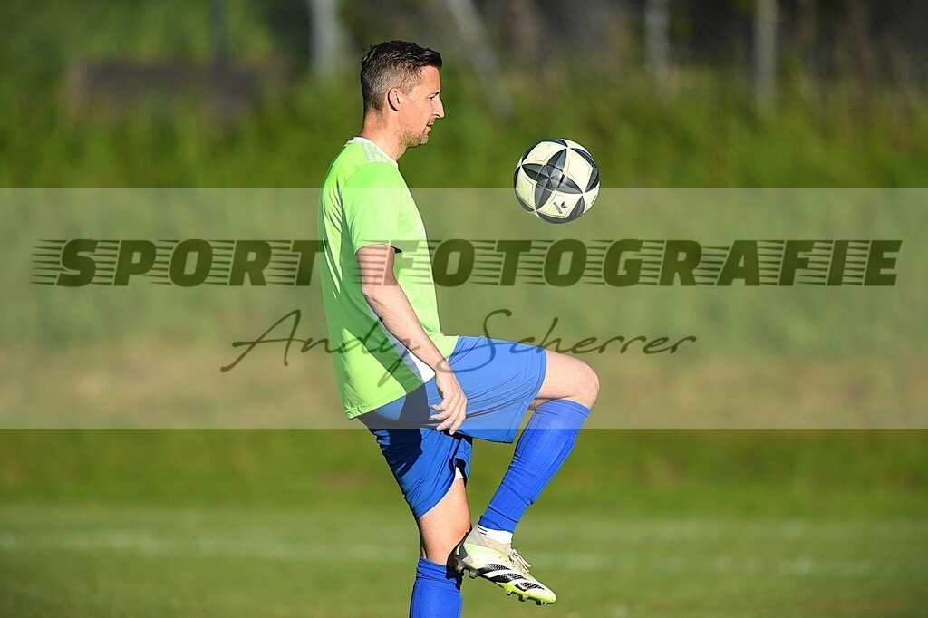 hDSC_2530 | Kaufen Sie Sportbilder im Onlineshop von Andy Scherrer Sportfotografie. Faszinierende Bilder von Sportevents aus der ganzen Schweiz. Fussball, Frauenfussball, Unihockey, Handball, Schwingen und weiteren Sportarten. - Realisiert mit Pictrs.com