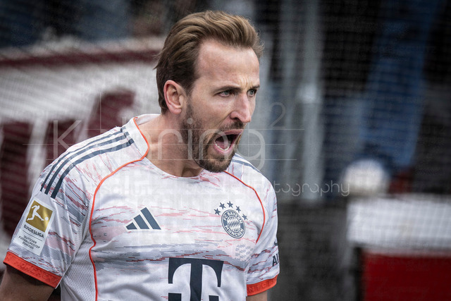 German Bundesliga, Bayer 04 Leverkusen vs. FC Bayern München, 14.03.2026 | LEVERKUSEN, GERMANY - MARCH 14:  Harry Kane (FC Bayern Muenchen, 9) celebrates a goal, which was disallowed by the video assistant during the German Bundesliga match on gameday 26 between Bayer 04 Leverkusen vs. FC Bayern München at BayArena on March 14, 2026 in Leverkusen, Germany. DFL REGULATIONS PROHIBIT ANY USE OF PHOTOGRAPHS AS IMAGE SEQUENCES AND/OR QUASI-VIDEO.