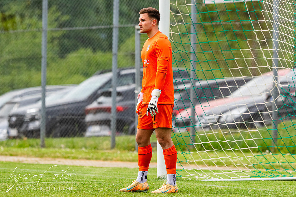 SV Waldesch - SG Urbar-5 | Sportfotografie Hermann-Josef Stoffel - Realisiert mit Pictrs.com
