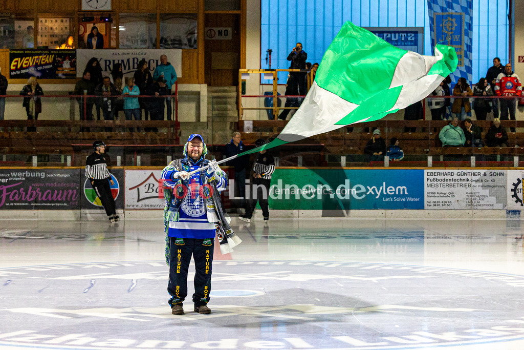 Achtelfinale Spiel 1 SC Forst vs EV Pegnitz ICE DOGS | Eishockey Landesliga Playoffs 2023/2024, Achtelfinale Spiel 1 SC Forst vs EV Pegnitz ICE DOGS, 20240218,
Eröffnung zum Achtelfinale,
2024-02-18 in Peißenberg (Eisstadion)

Copyright: WolfgangxLindner foto-lindner.de