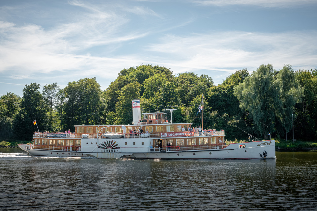 DDA_4674 | Entdecken Sie hochwertigen Fotodruck auf Leinwand, Acrylglas, Alu-Dibond und weiteren Materialien bei Fotodruck Online. Gestalten Sie individuelle Wandbilder in bester Qualität – ideal für besondere Erinnerungen und stilvolle Dekorationen. 