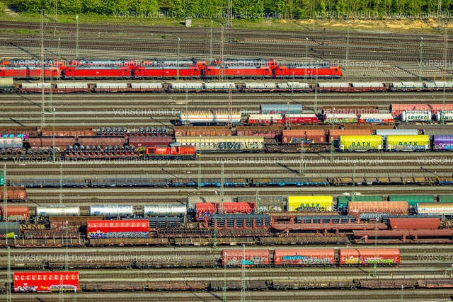 Hagen240504115 | Luftbild, Güterwaggons und Güterzüge auf dem Rangierbahnhof Hagen-Vorhalle in bunten Farben, Formen und Farben, Vorhalle, Hagen, Ruhrgebiet, Nordrhein-Westfalen, Deutschland