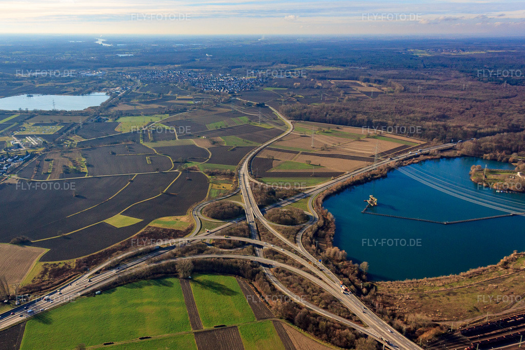 Luftbild: Wörther Kreuz A65 x B9 im Ortsteil Maximiliansau in Wörth im Bundesland Rheinland-Pfalz in Deutschland. Foto: IMG_23051.jpg vom 02.12.2009 durch Werner Riehm/FLY-FOTO.de