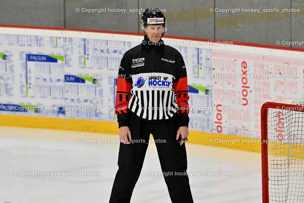 ESV Ferlach vs. ESC SOCCERZONE STEINDORF | WASSERMANN Michael Referee, ESV Ferlach vs. ESC SOCCERZONE STEINDORF, ESV Ferlach vs. ESC SOCCERZONE STEINDORF am 29.11.2024 in Ferlach (Eishalle Ferlach ), Austria, (Photo by Bernd Stefan)