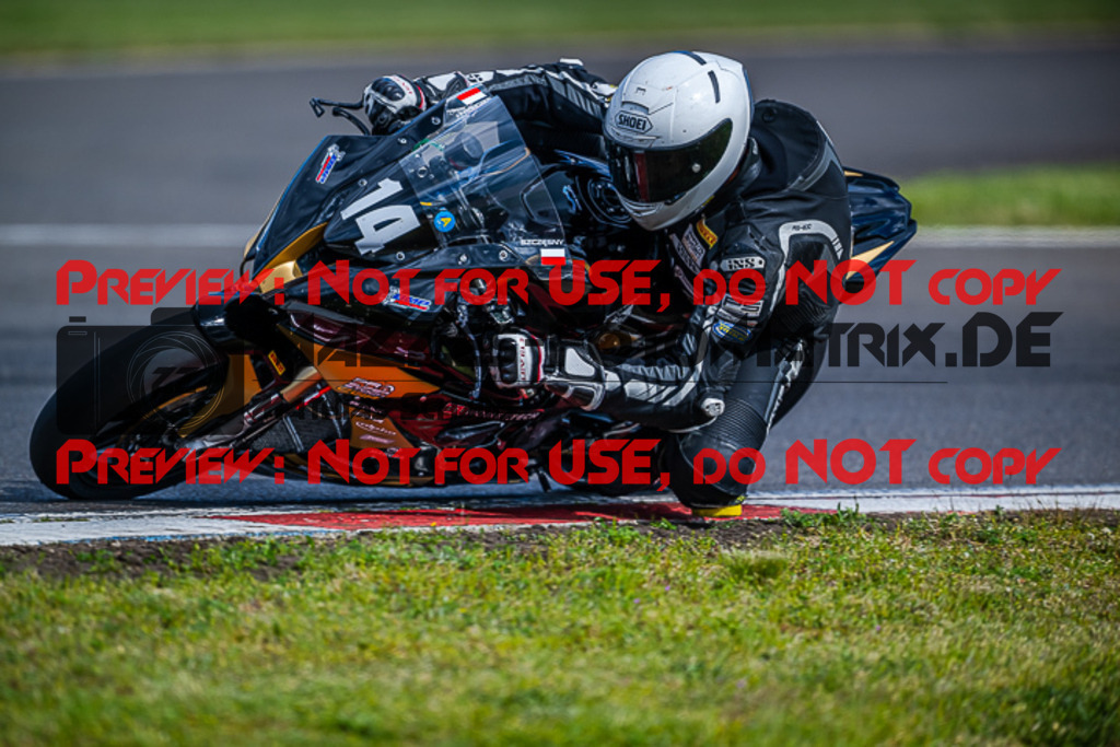 MaZZes_FotoMatrix_220506_91756 | Fotograf Mathias Schmid
Sportfotograf,
Eventfotograf,
Hochzeitsfotograf,
Portraitfotograf