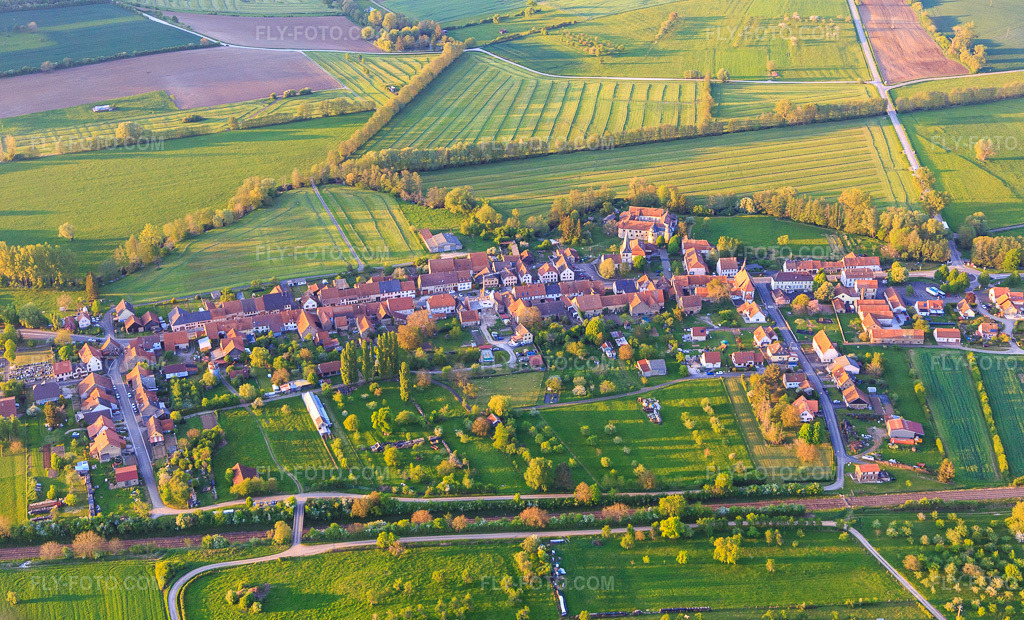 Aerial view: Village view from the south in Lorentzen in the state Bas-Rhin, France.Photo: IMG_145874.jpg taken on 04/30/2025 by Werner Riehm/FLY-FOTO.comResolution of the original: 5472 x 3311 px