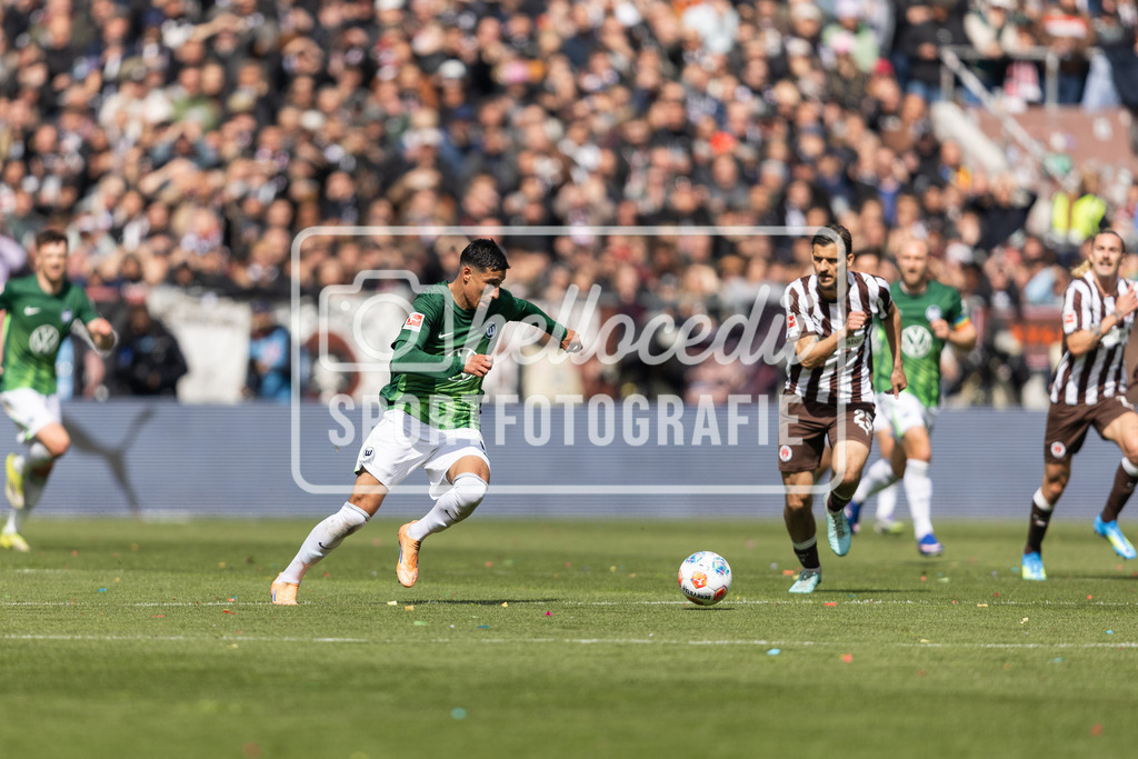 Fußball I Männer I Saison 2025-2026 I Bundesliga I FC St. Pauli - VfL Wolfsburg I 12846 | realhellocedii - Realisiert mit Pictrs.com