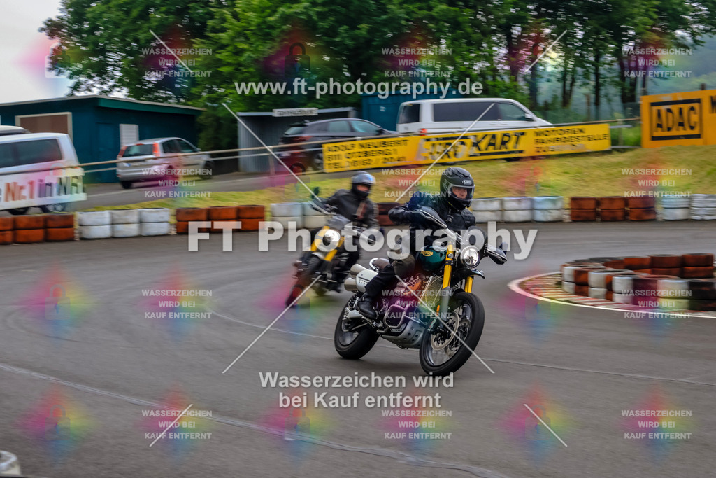 OBK-5283 | Hier findet Ihr Bilder von Touristenfahrten auf der Nürburgring Nordschleife oder von anderen Veranstaltungen die ich besucht habe. Viel Spass beim Durch Schauen 