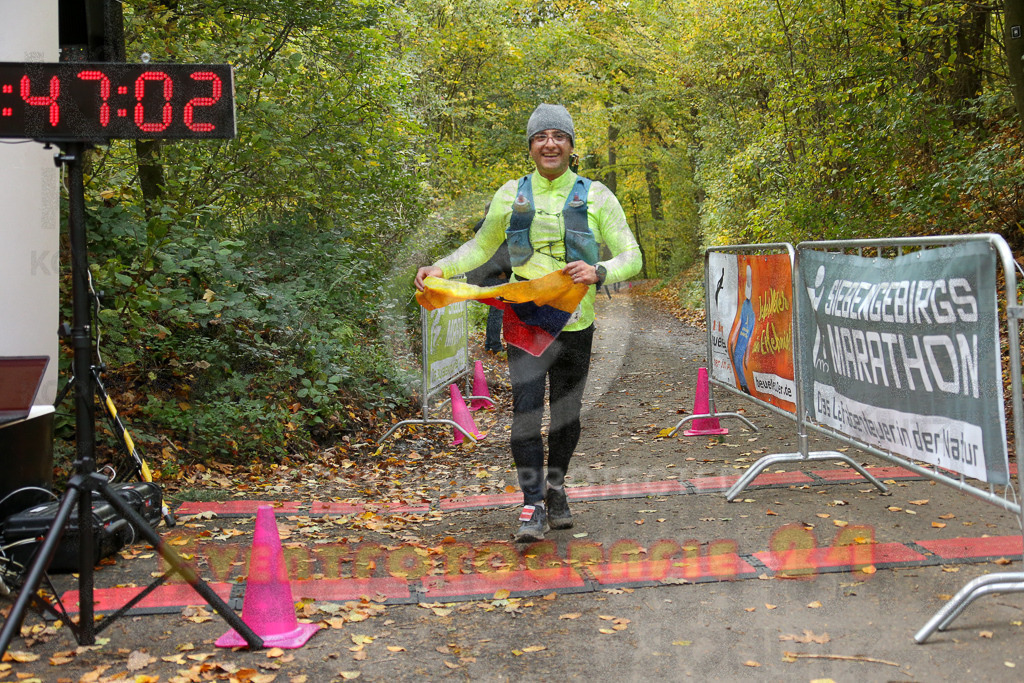 251026_1348_EX1_3979 | Sportfotografie im Rhein-Sieg Kreis, Köln, Bonn, NRW, Rheinland Pfalz, Hessen, etc. Unser Tätigkeitsfeld umfasst den Laufsport vom Volkslauf über den Marathon, Duathlon, Triathon bis zum Ultralauf wie Kölnpfad Ultra oder Schindertrail.
