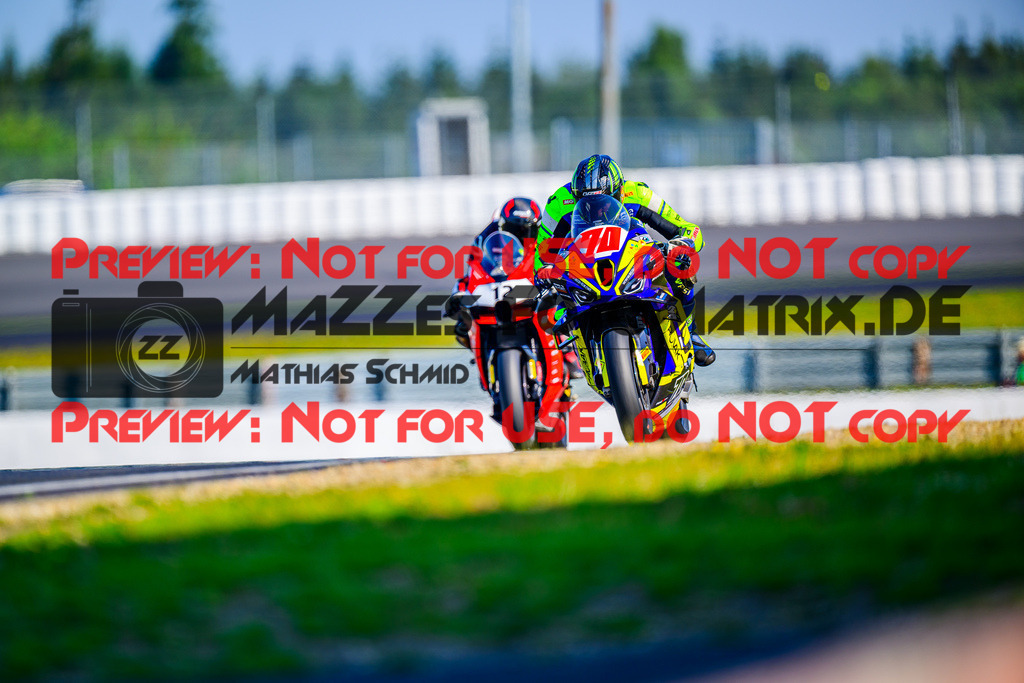 MaZZes_FotoMatrix_240901_6007705_5721 | STK1000