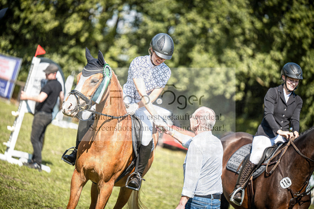 Z63_0059 | Entdecke hochwertige Reitturnierfotos von Foto Oger. Professionell, emotional und authentisch – jetzt Lieblingsmomente im Shop bestellen.Deutschlandweite Turnierfotografie. - Realisiert mit Pictrs.com
