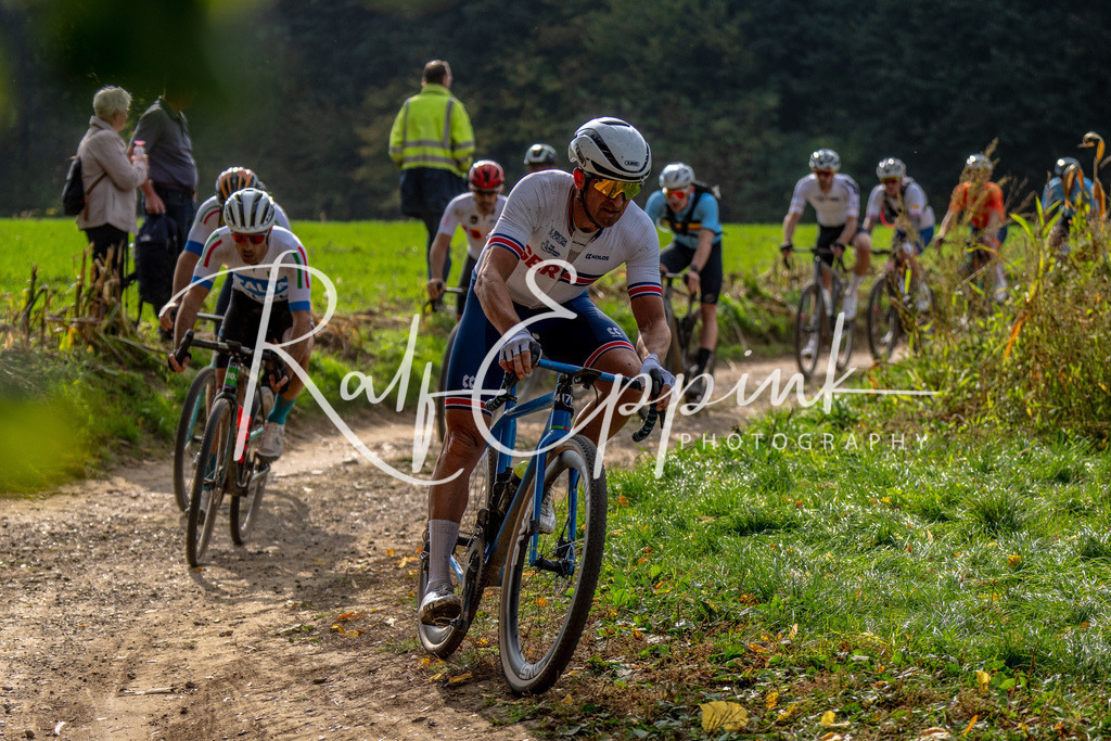 Ralf Eppink Photography 20251012_DSC05243 | Sportfotografie, Eventfotografie, Porträtfotografie, Radsport Fotograf, Triathlon Fotograf, Düsseldorf Fotograf, Köln Fotograf, Actionfotografie, Teamfotografie, Peoplefotografie, Business Portraits, Veranstaltungsfotografie, Reportagefotografie - Realisiert mit Pictrs.com