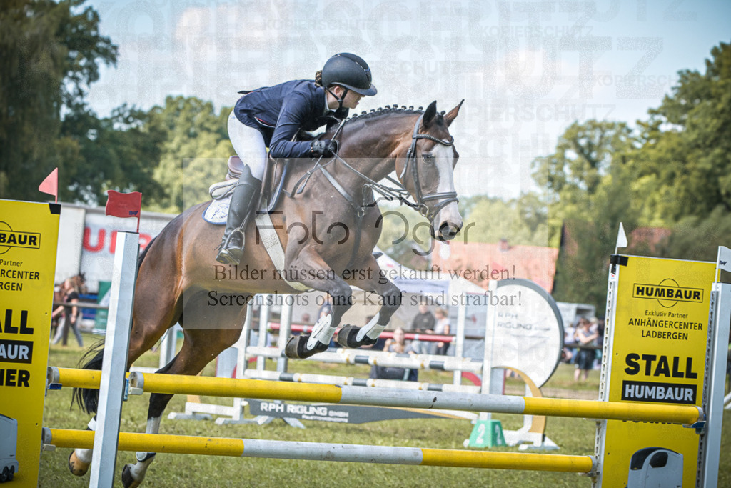 DOS_0069 | Entdecke hochwertige Reitturnierfotos von Foto Oger. Professionell, emotional und authentisch – jetzt Lieblingsmomente im Shop bestellen.Deutschlandweite Turnierfotografie. - Realisiert mit Pictrs.com