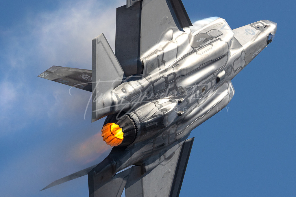 055 | Buy high-quality aviation and travel photography prints by professional photographer Timo Breidenstein. Authentic images, professionally printed, worldwide shipping. - Realisiert mit Pictrs.com