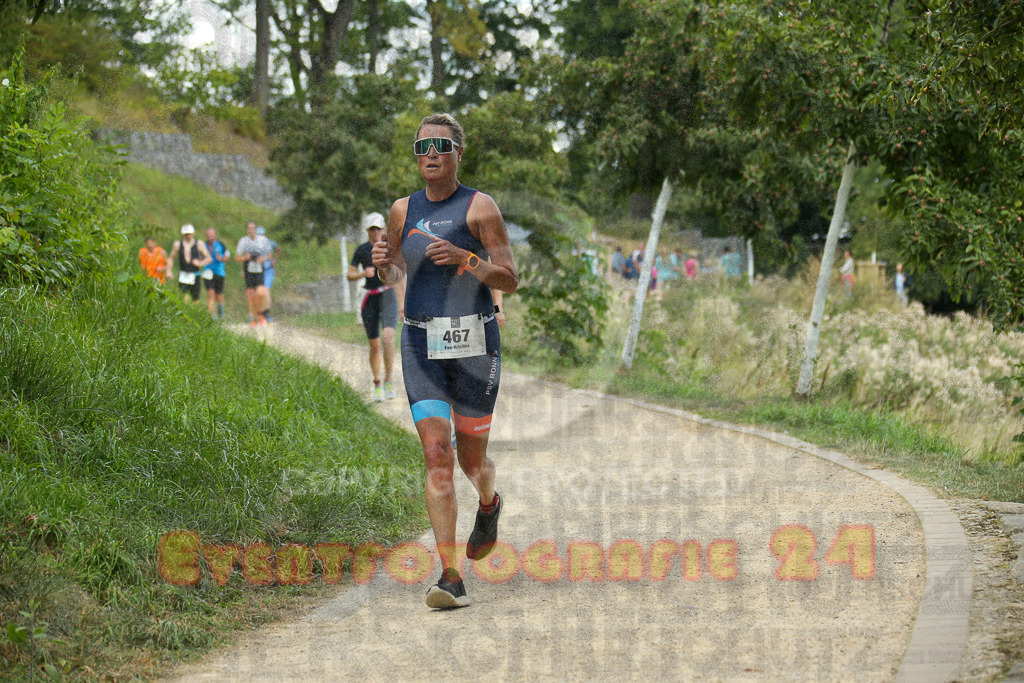 250824_1356_EX1_4348 | Sportfotografie im Rhein-Sieg Kreis, Köln, Bonn, NRW, Rheinland Pfalz, Hessen, etc. Unser Tätigkeitsfeld umfasst den Laufsport vom Volkslauf über den Marathon, Duathlon, Triathon bis zum Ultralauf wie Kölnpfad Ultra oder Schindertrail.