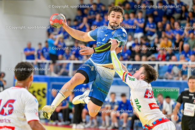 AUT, HLA, HC Linz AG vs Fivers WAT Margareten | 21.05.2024, Sporthauptschule Linz-Kleinmuenchen, AUT, HLA, HC Linz AG vs Fivers WAT Margareten, im Bild Mislav Grgic (Linz) vs Thomas Sturz (WAT Fivers)


// HLA, Handball Liga Austria Match between HC Linz AG vs Fivers WAT Margareten in Linz, Austria on 2024/05/21