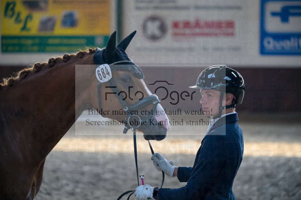 Reitturnier Voxtrup | Entdecke hochwertige Reitturnierfotos von Foto Oger. Professionell, emotional und authentisch – jetzt Lieblingsmomente im Shop bestellen.Deutschlandweite Turnierfotografie. - Realized with Pictrs.com