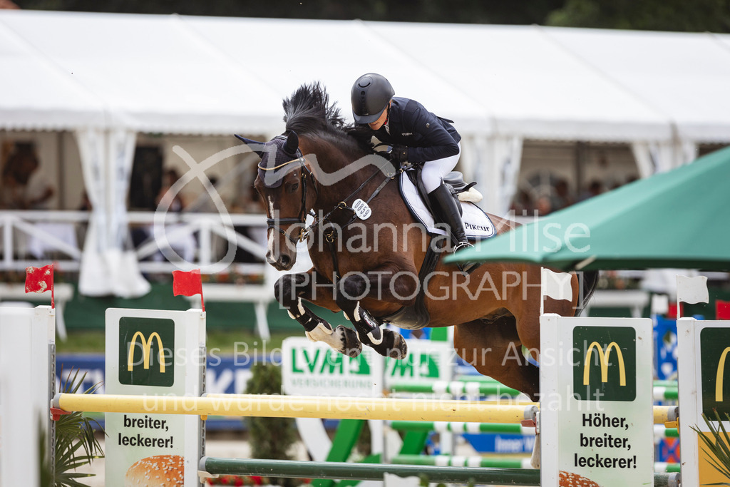 240714_BHO_M2-Spr-2-369 | Deine schönsten Turniermomente als professionelle Fotos! Entdecke hochwertige Pferdesport-Fotografie im Online-Shop. Jetzt Fotos finden & bestellen!